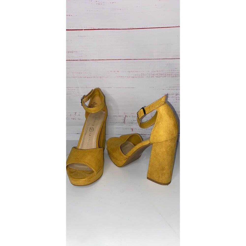 Yellow Chinese Laundry Heels Women's US SIZE 6.5